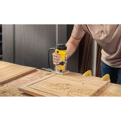 Tupia Para Laminados 550W - Stanley